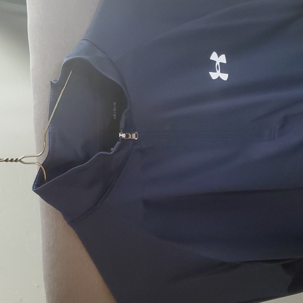 Under Armour Heat Gear Pullover,  Men's Large, Navy Blue